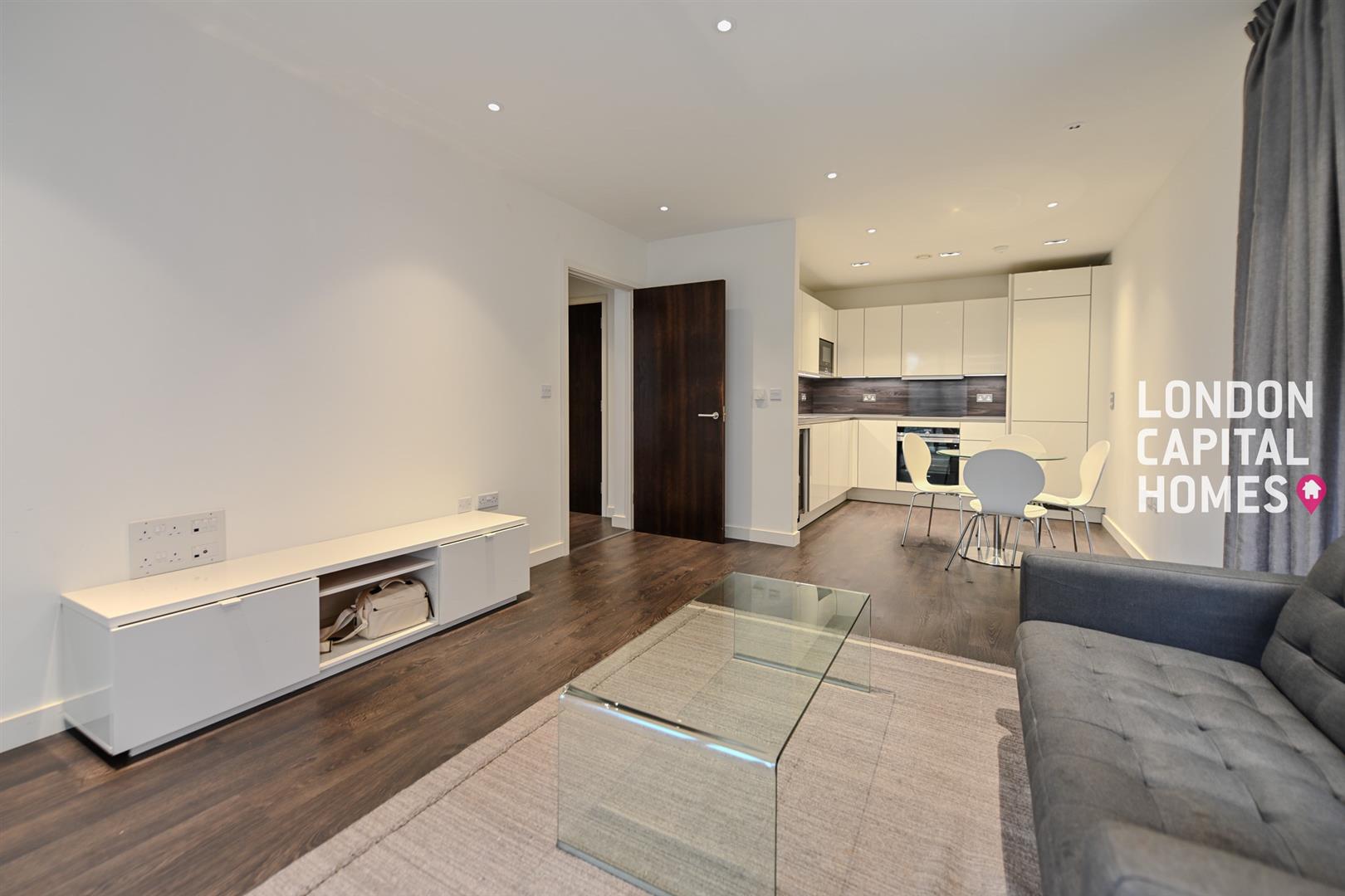 1 bed property in Hartwood Court, Devan Grove, London